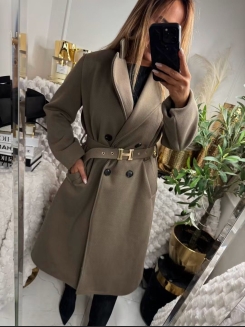 Elegancki płaszcz damski w kolorze fango w jodełkę